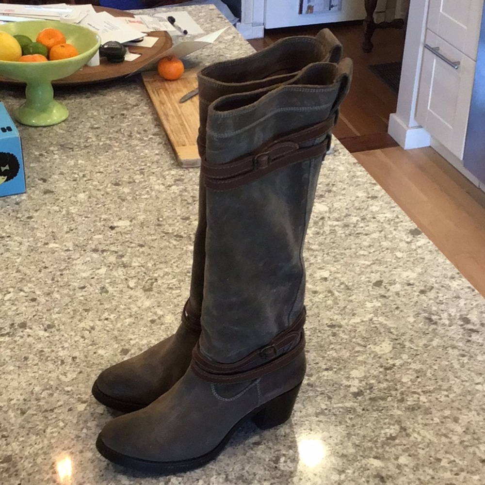 Frye Jane strappy suede boots gray and brown 8.5